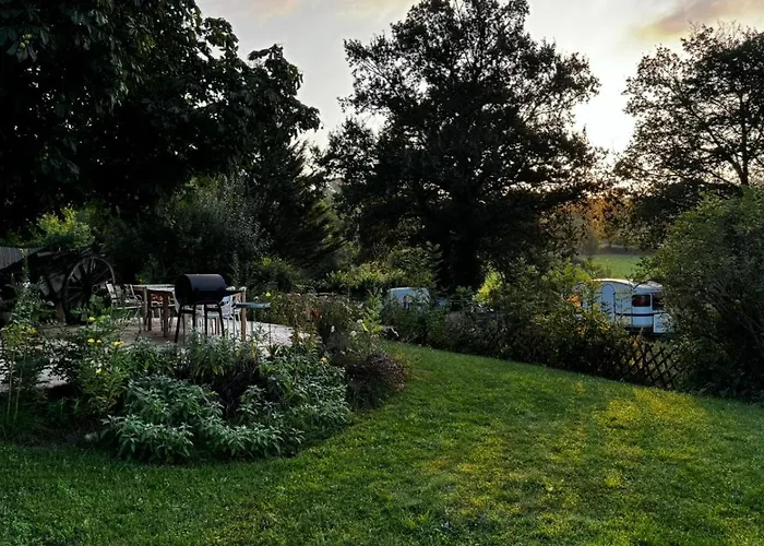 Couette-café Maison Du Silence